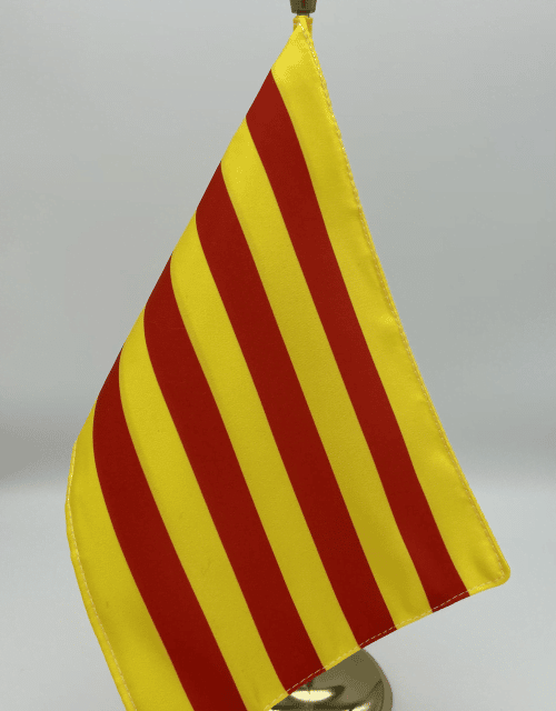 Comprar Bandera de España de alta calidad - Puerta de Hierro